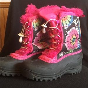 Little girl snow boots
